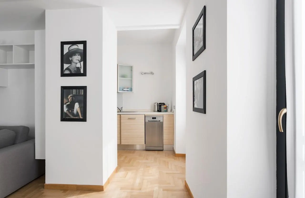 Living Brera, A Unique Experience - Vicolo Fiori Apartment Milan Italy