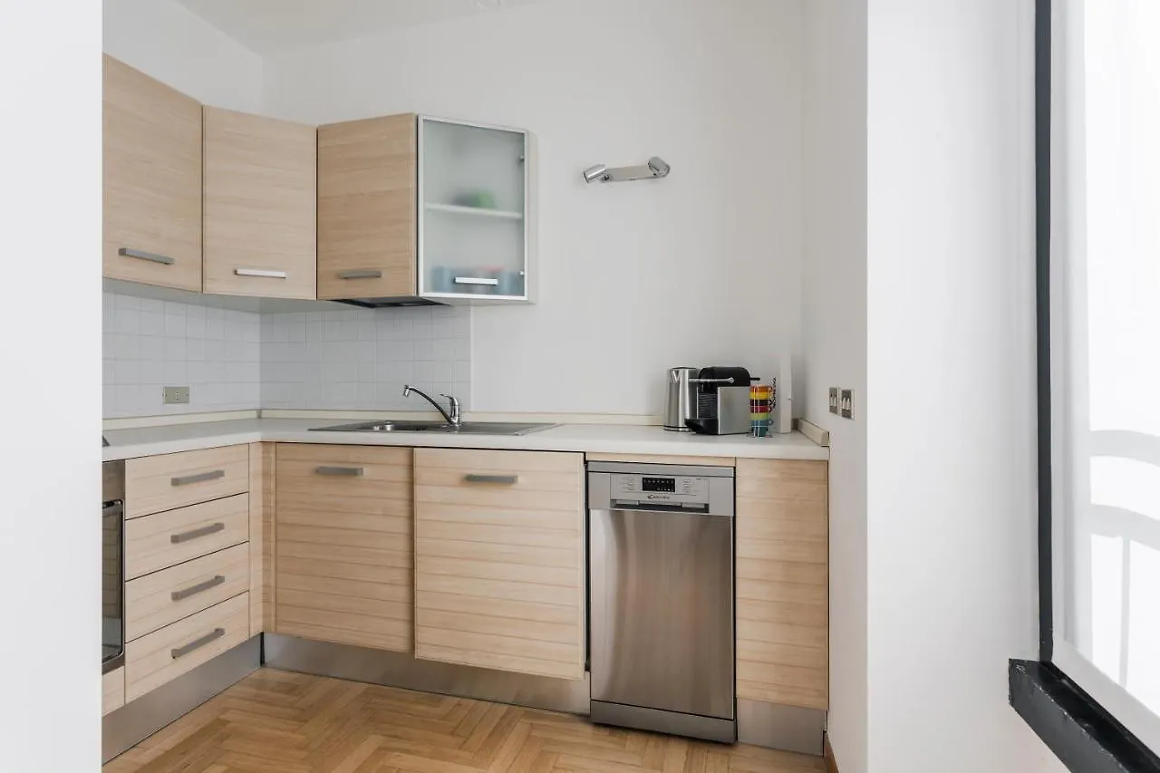 Living Brera, A Unique Experience - Vicolo Fiori Apartment Milan